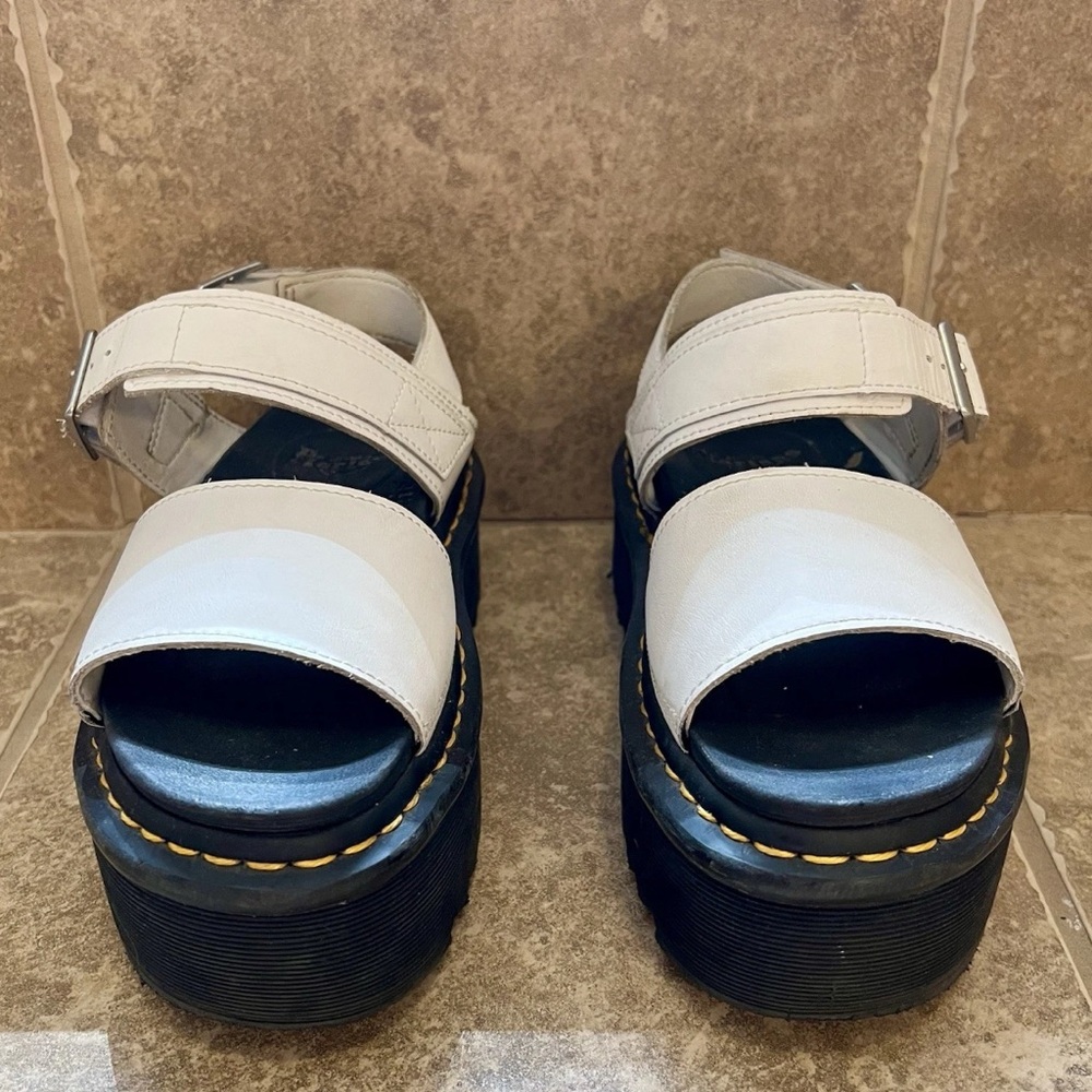 Dr Doc Martens Voss Quad Platform Sandals Womens 6 White Black Leather Shoes - Picture 3 of 9